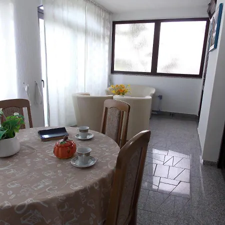 Apartments Cutic Malinska Exterior photo